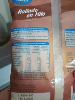 Queso rallado fundido en hilo