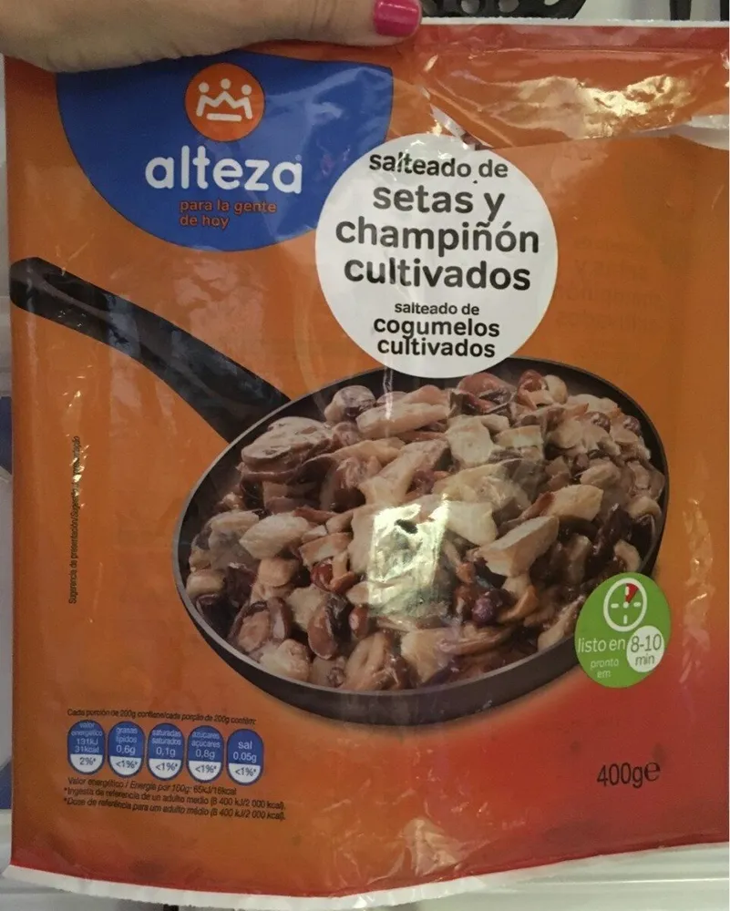 Salteado de setas y champiñón cultivado