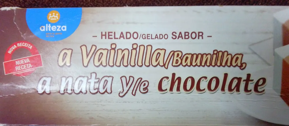 helado sabor vainilla nata y chocolate