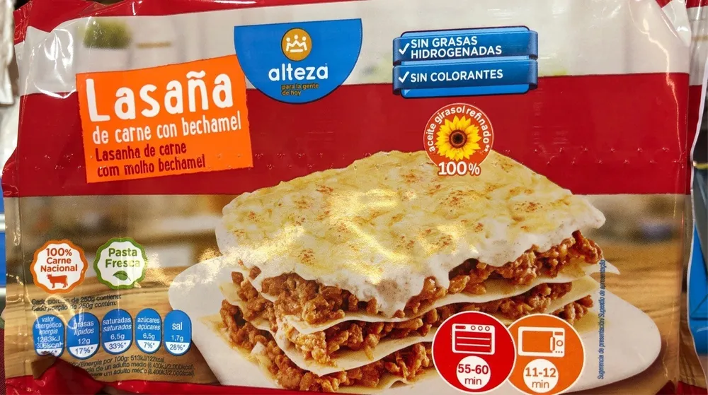 Lasaña de carne con bechamel