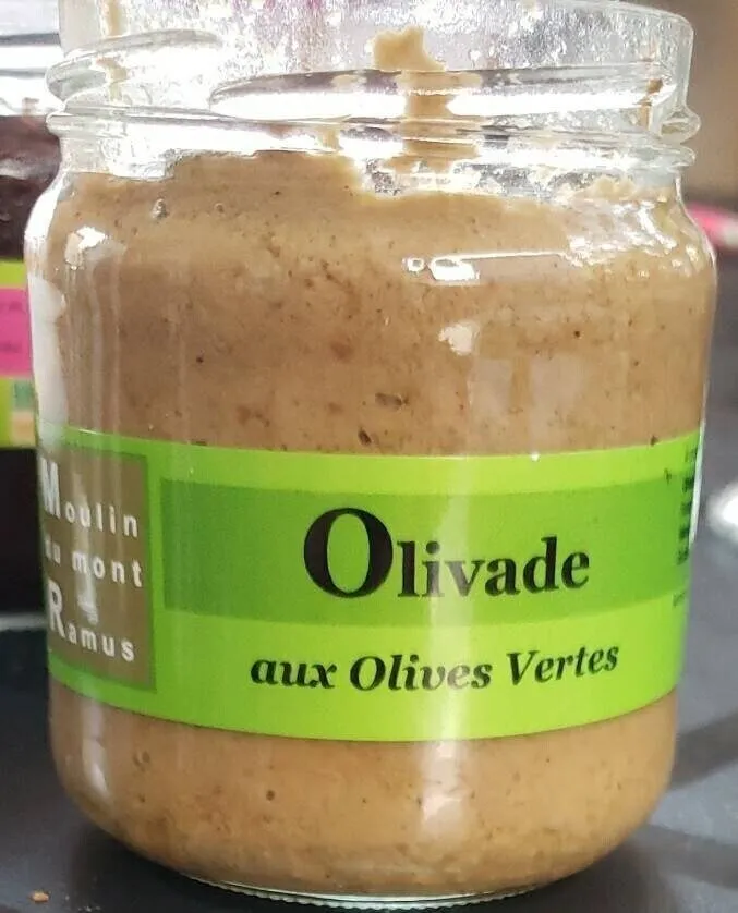 Olivier aux olives vertes