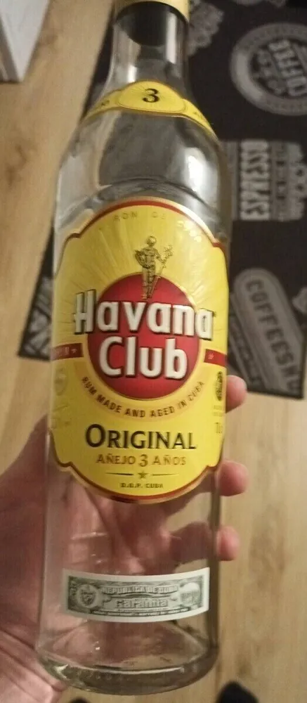 EL RON DE CUBA Havana Club IN CUBA % vol. MADE AND