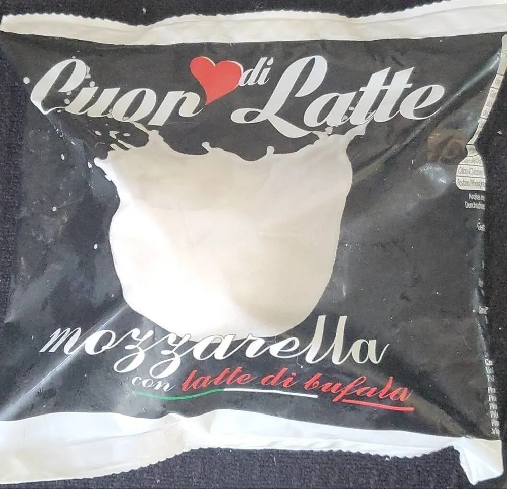 Mozzarella con latte di bufala