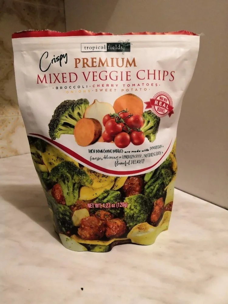 Premium crispy mixed veggie chips