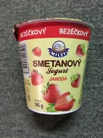 Bánovecký cream yoghurt Strawberry