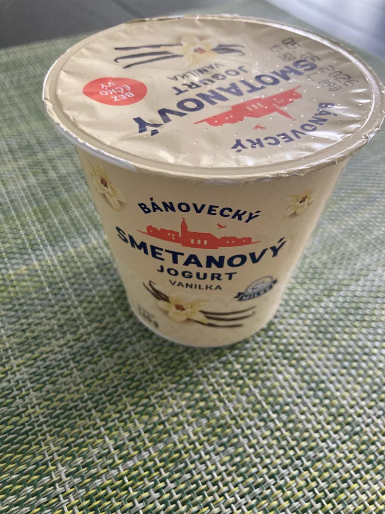 Smetanový jogurt vanilka