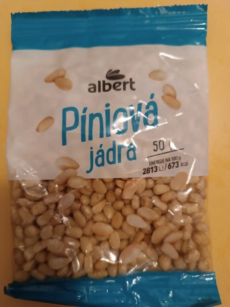 Piniová jádra
