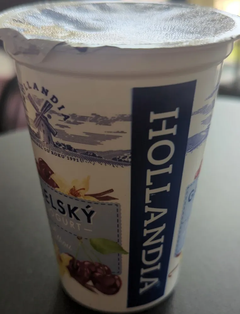 Selský jogurt višeň