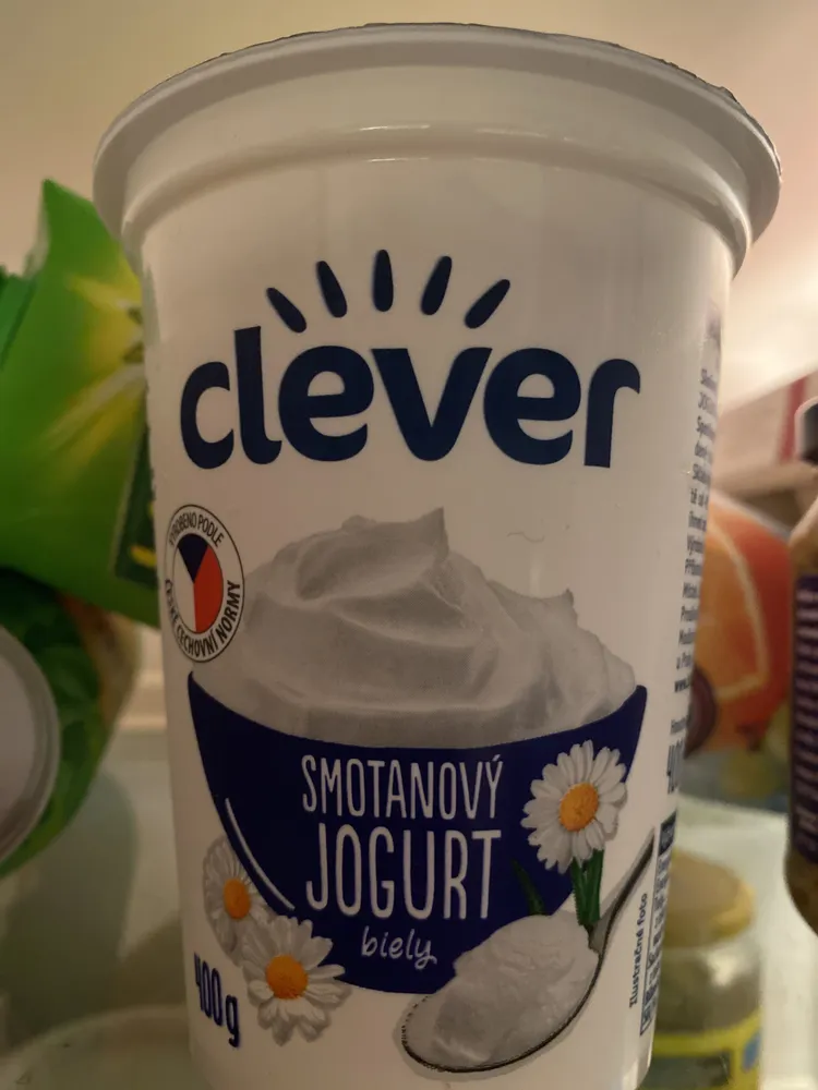 Smetanový jogurt bílý