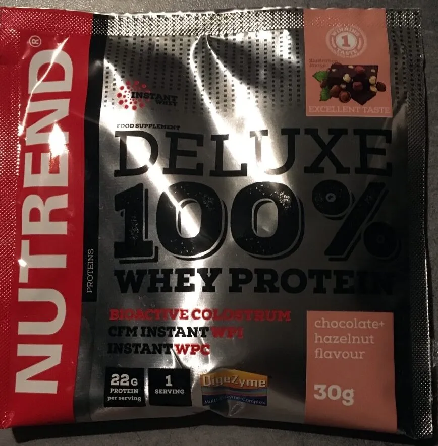 DELUXE 100% whey protein čokoláda lískové ořechy