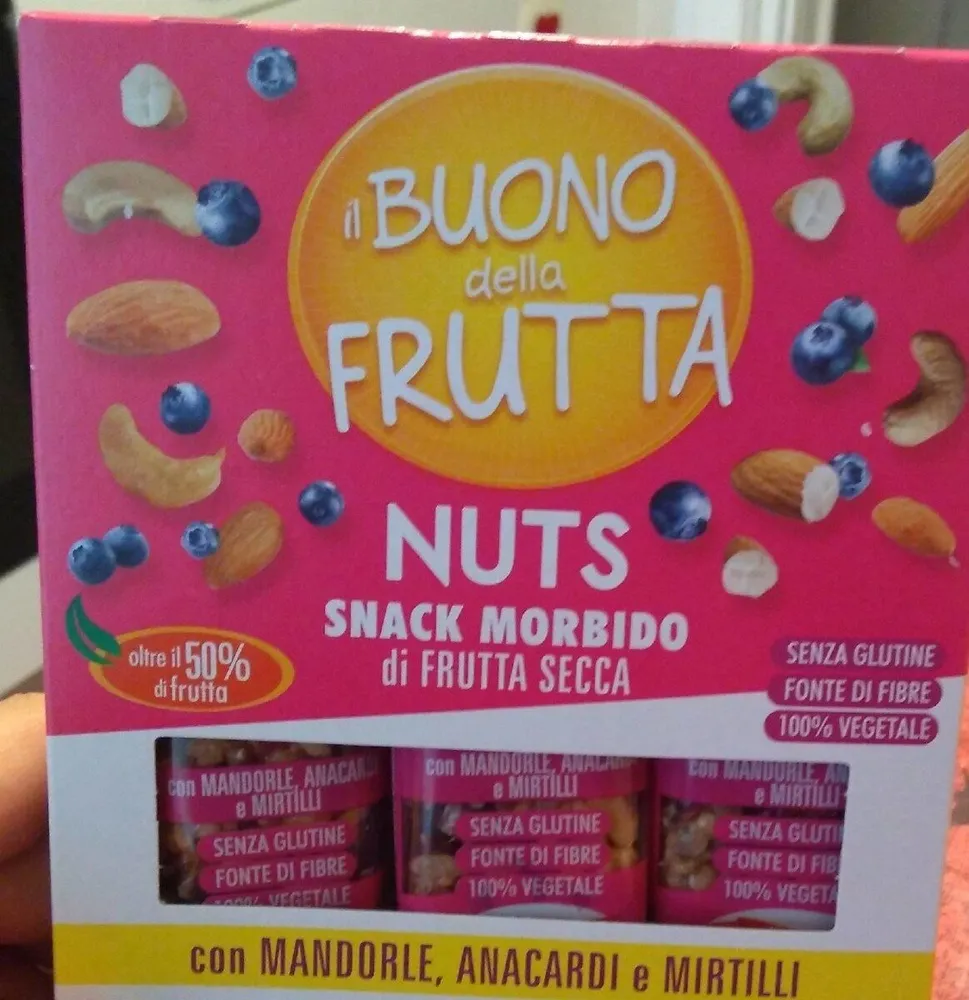 Snack morbido di frutta secca con mandorle, anacardi e mirtilli
