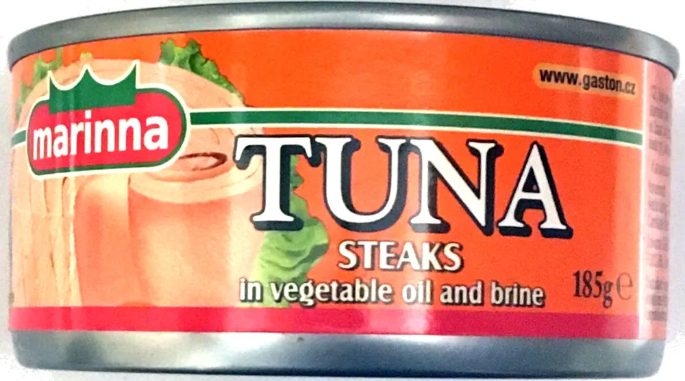 Tuna steaks in vegetable oil and brine