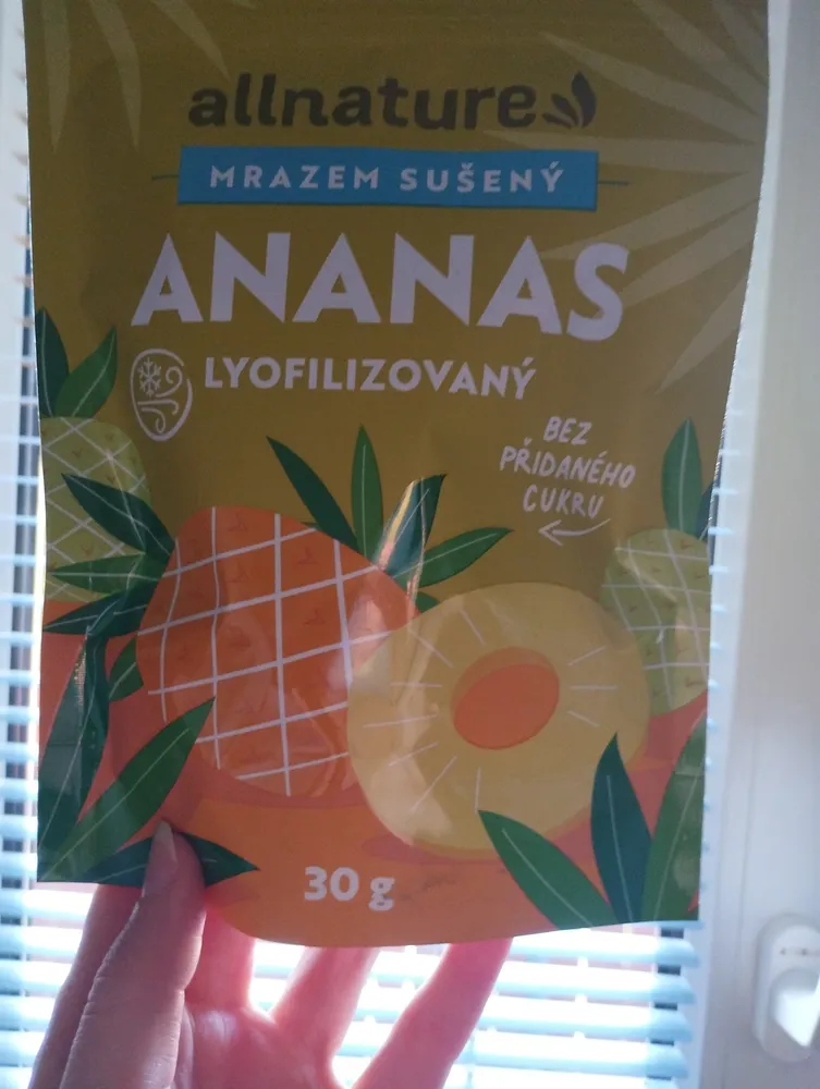 Mrazem sušený ananas