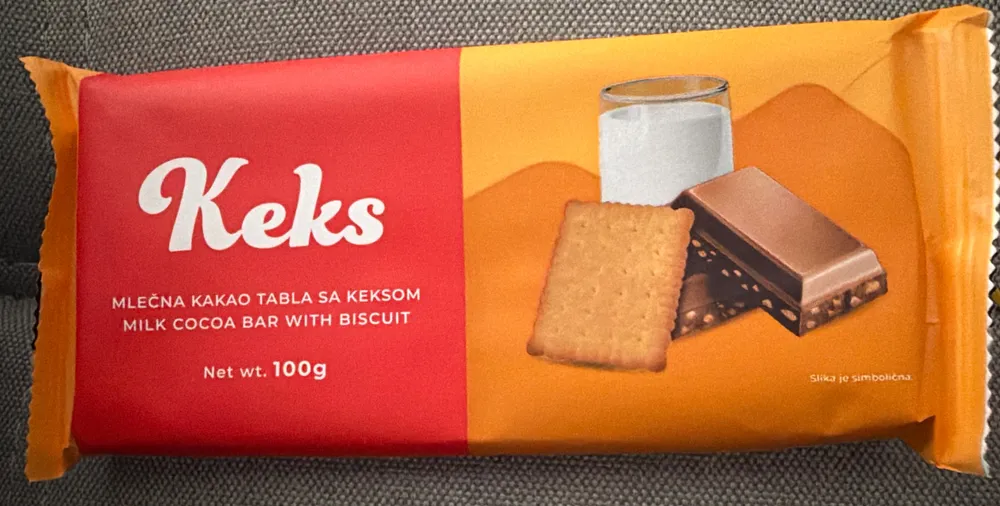 Milk Cocoa bar with biscuit