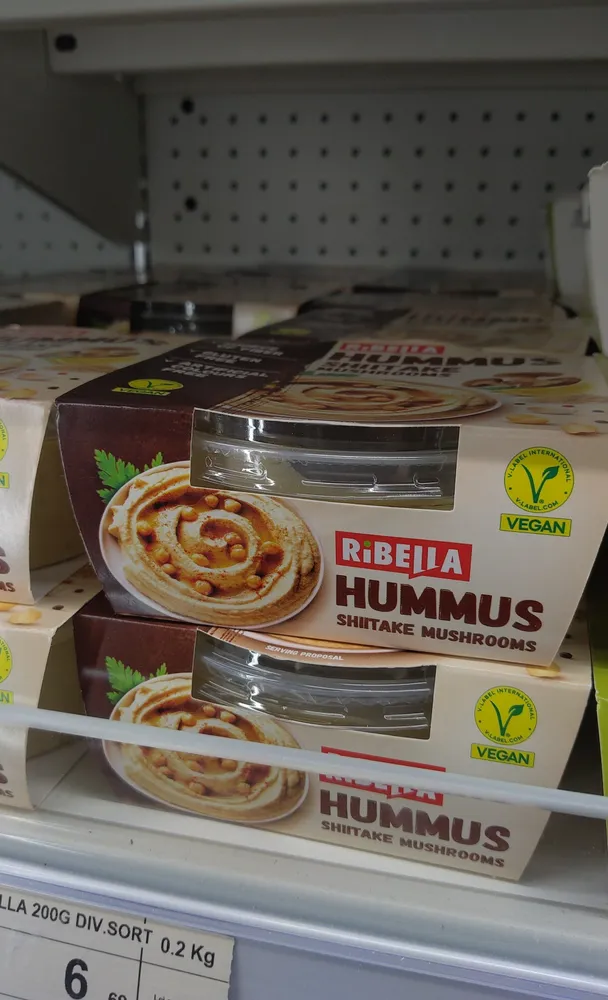 Hummus shiitake mushrooms