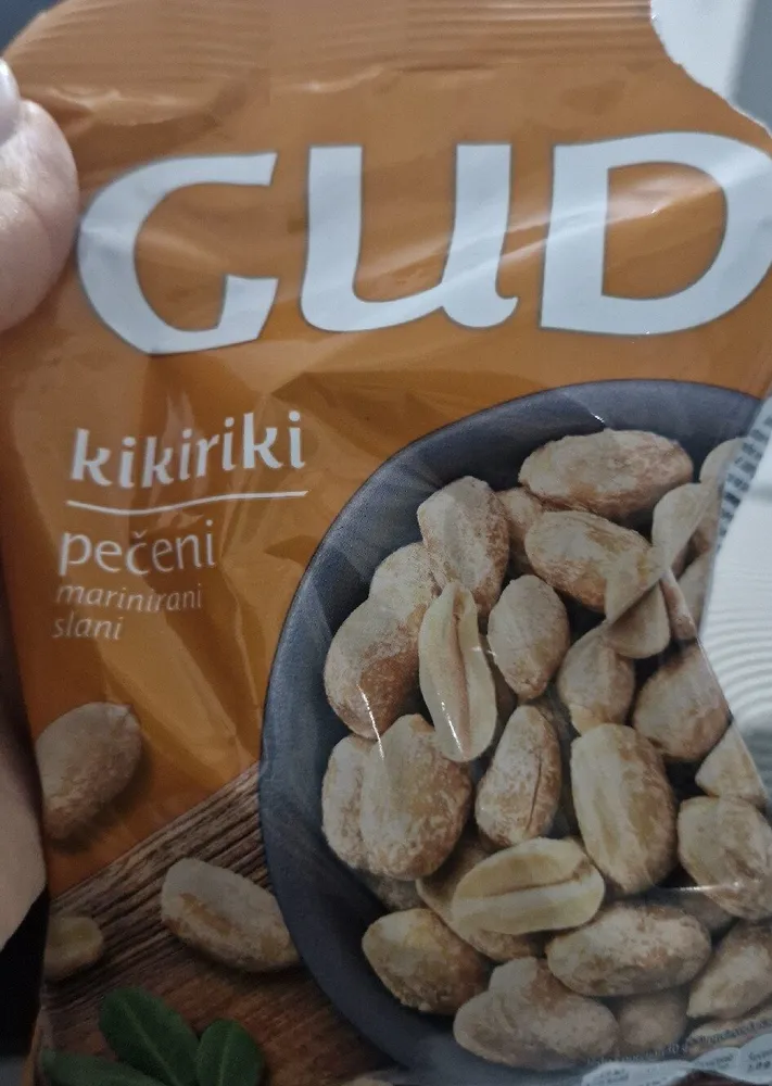 Pečeni marinirani slani kikiriki