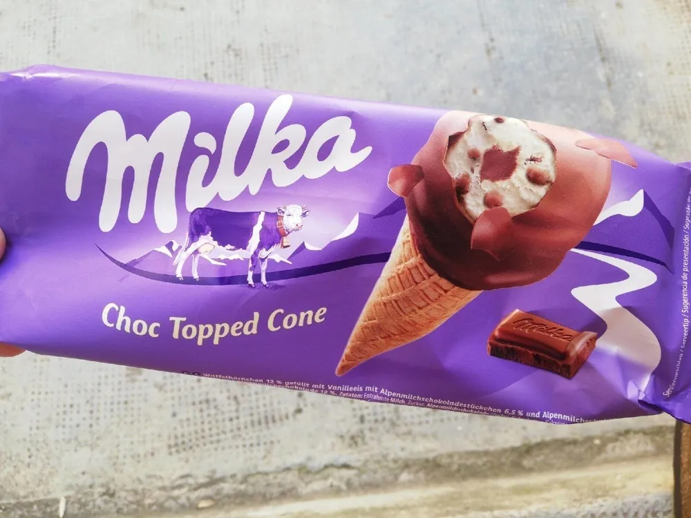 Helado Choc Topped Cone