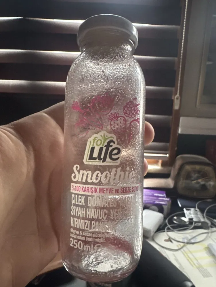 Kırmızı smoothie
