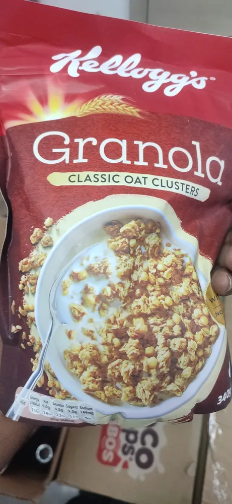 Kelloggs granola classic oat clusters