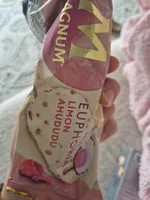 Raspberry ice cream