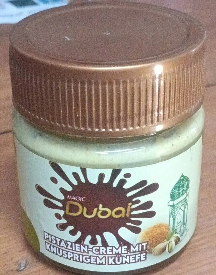 Pistazien-Creme mit knusprigem Künefe