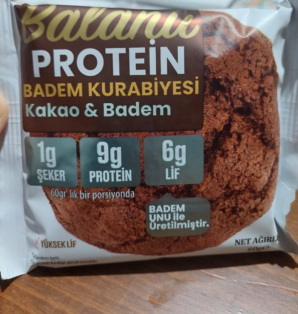 PROTEİN BADEM KURABİYESİ