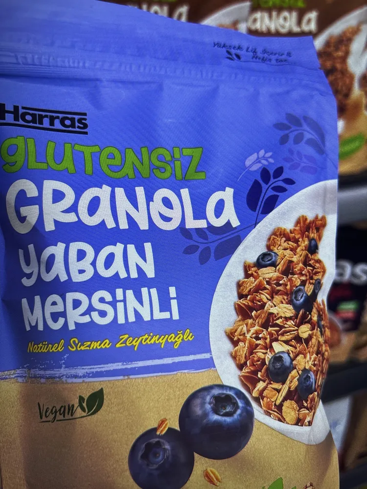 Glutensiz Granola Yaban Mersinli