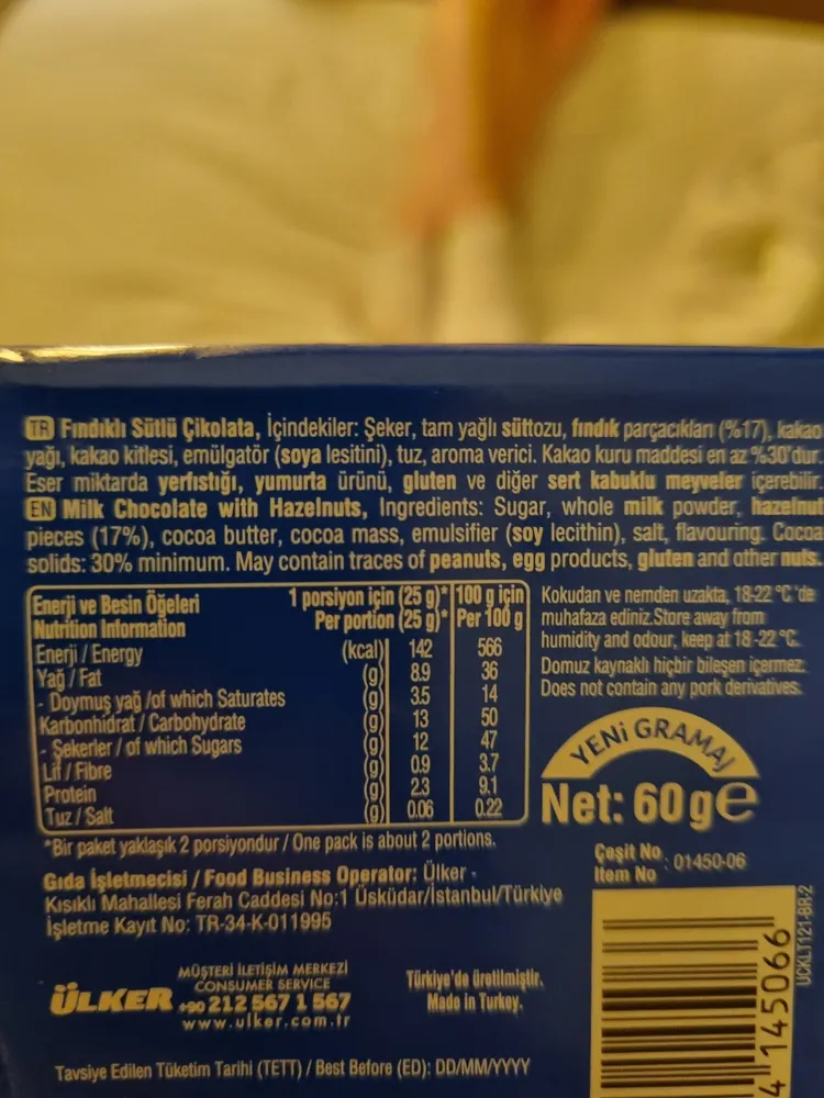 Fıstıklı Sütlü Çikolata