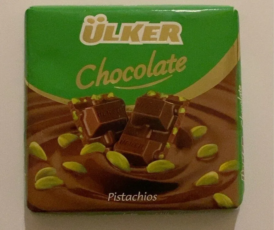 Chocolat au lait avec pistache