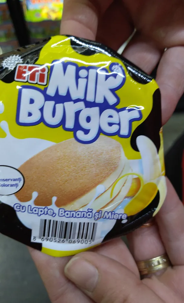 Milk Burger Prăjitură cu Lapte, Banană și Miere