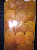 Abricots secs entiers dénoyautés