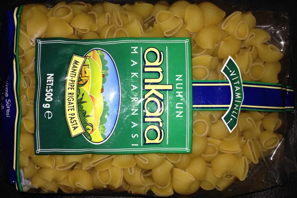Manti-pipe rigate pasta
