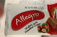 Wafers with hazelnut cream