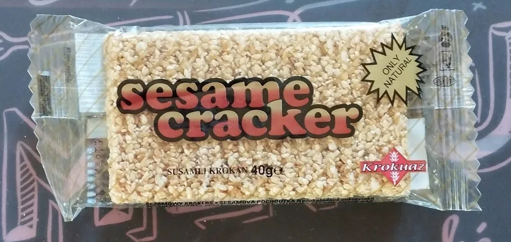 Sesame cracker