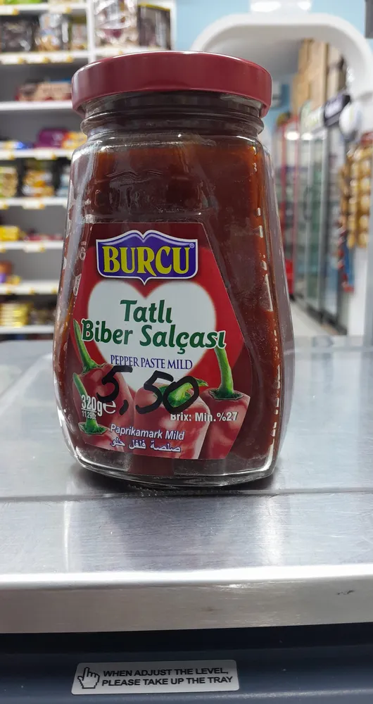Tatlı Biber Salçası