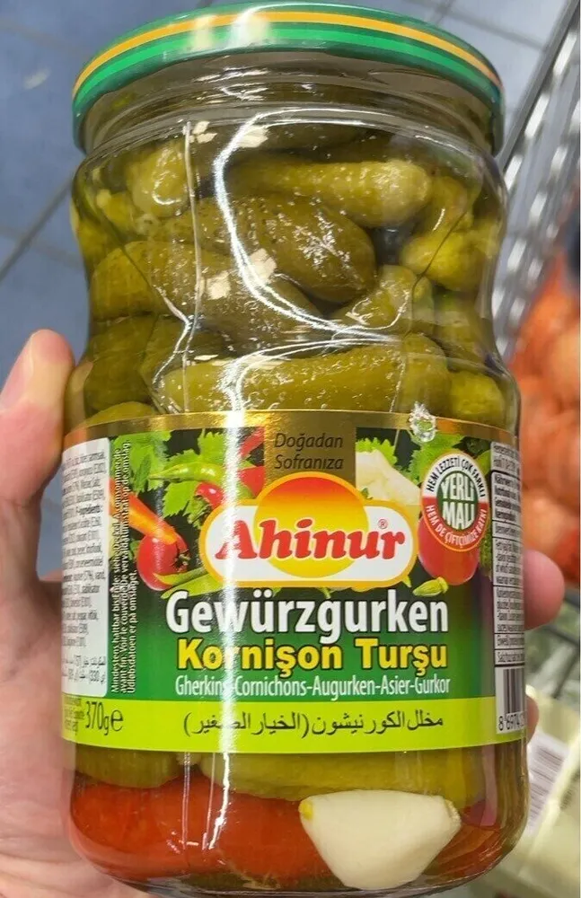 Kornişon turşu