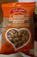 Karamellisierte Erdnusskerne mit Sesam