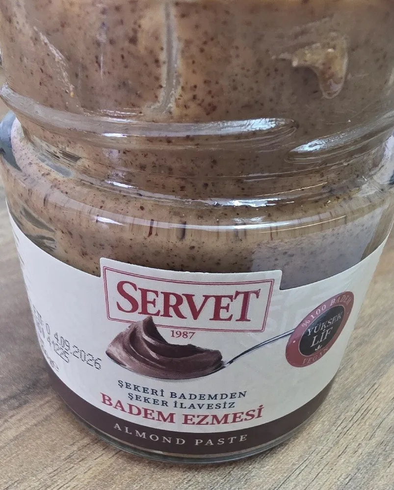 Badem Ezmesi