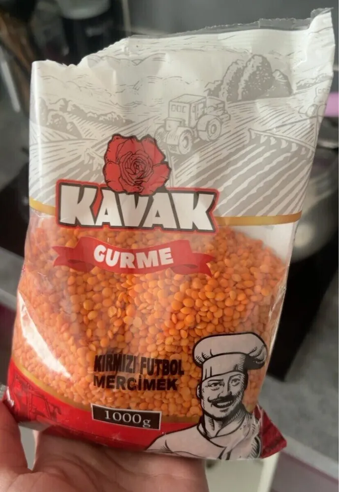 Kirmizi futbol mercimek