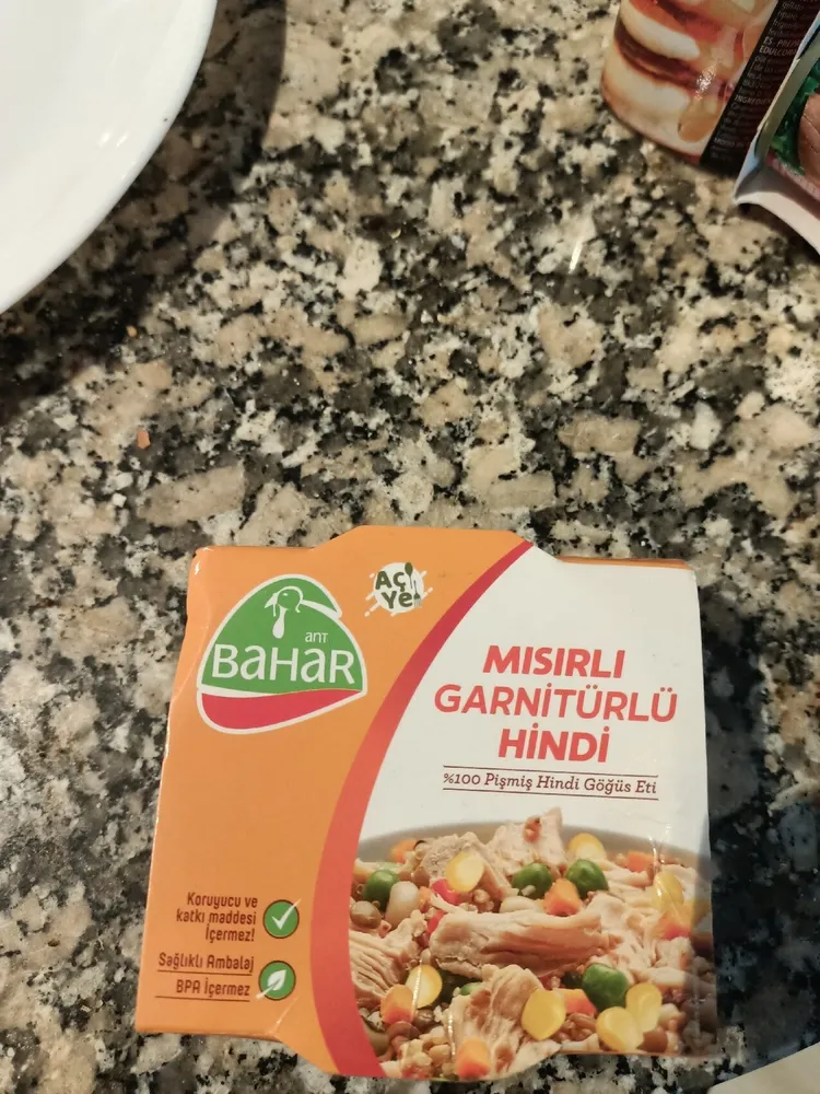 Mısırlı Garnitürlü Hindi