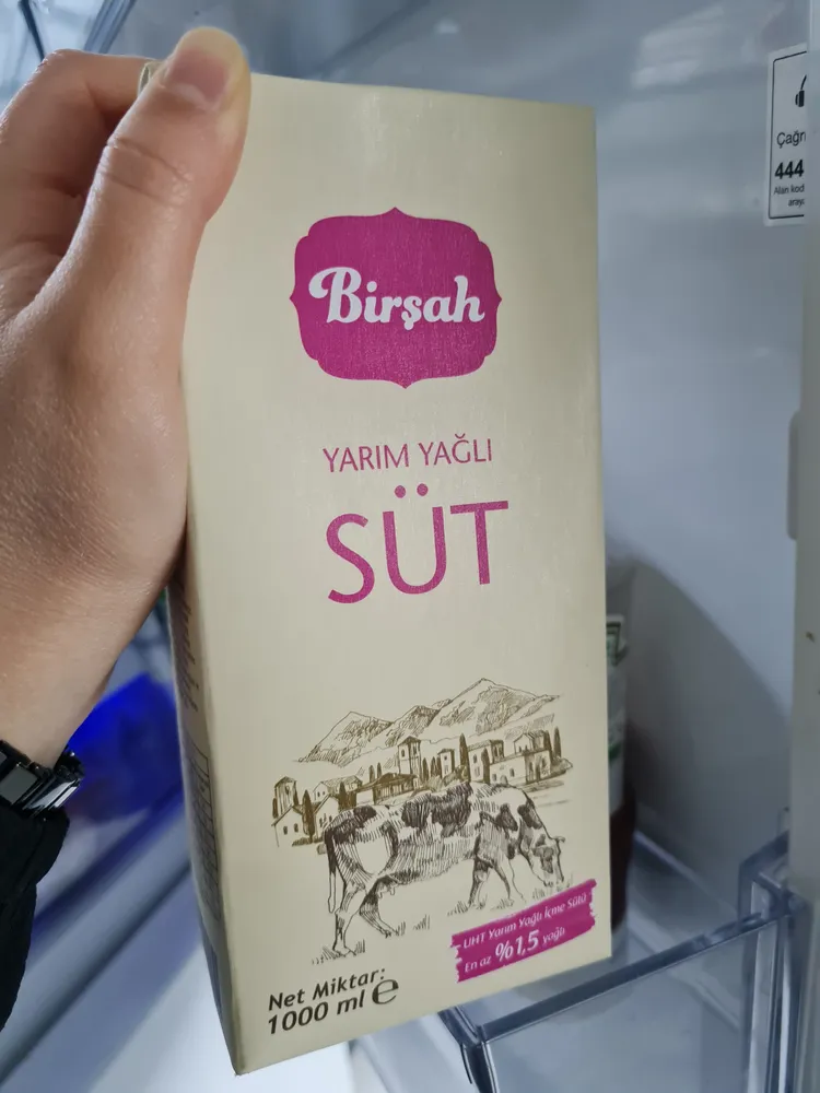 Yarım Yağlı Süt