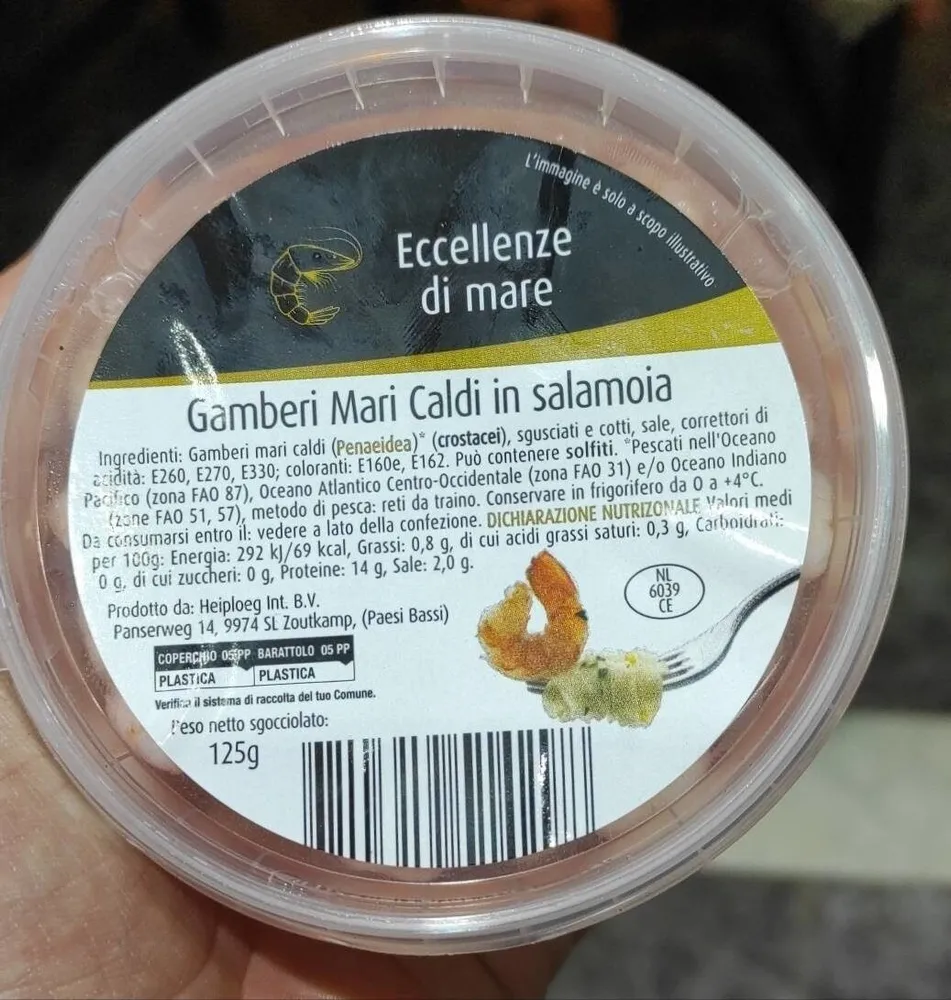Gamberi mari caldi in salamoia