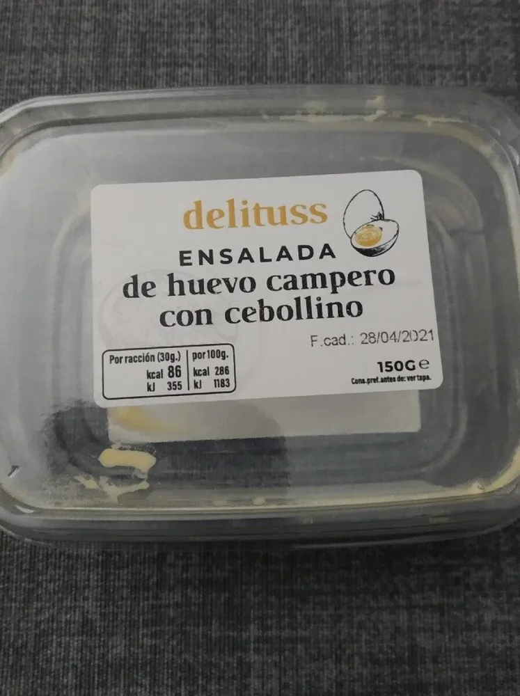 Ensalada de huevo Campero con cebollino
