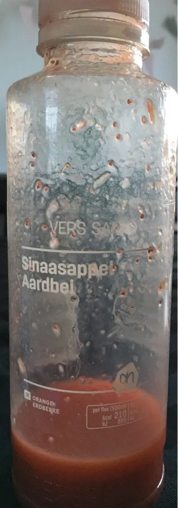 Sinaasappel-aarbeiensap