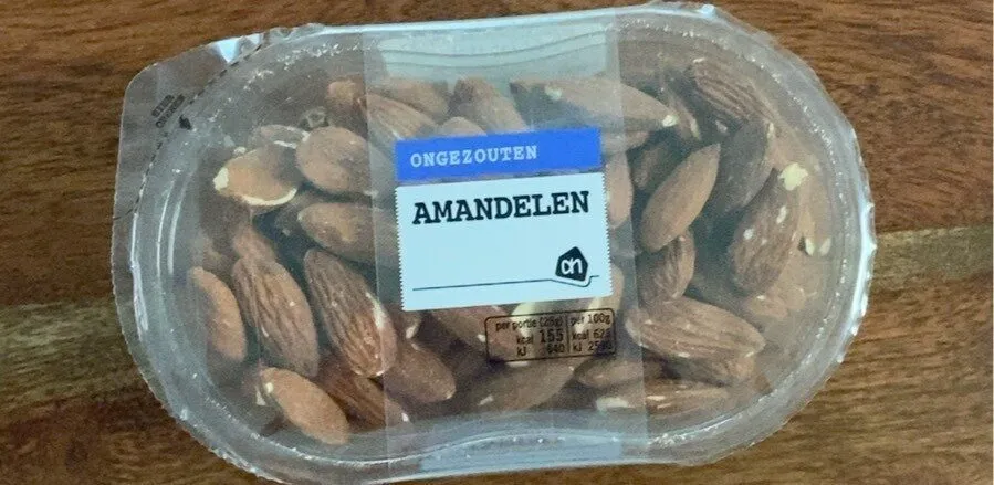 Ongezouten amandelen