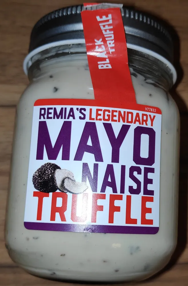 Mayonnaise mit schwarzem Trüffel