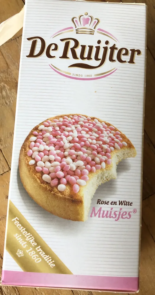 Rose en witte muisjes