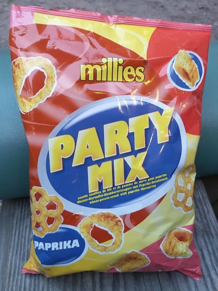 Party mix paprika