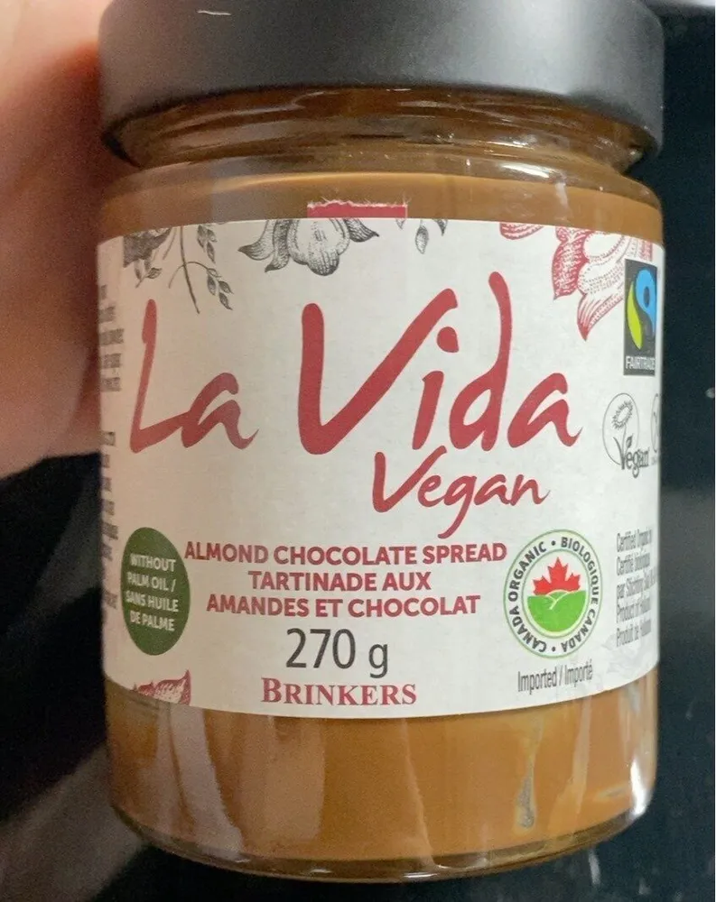 Almond chocolate spread