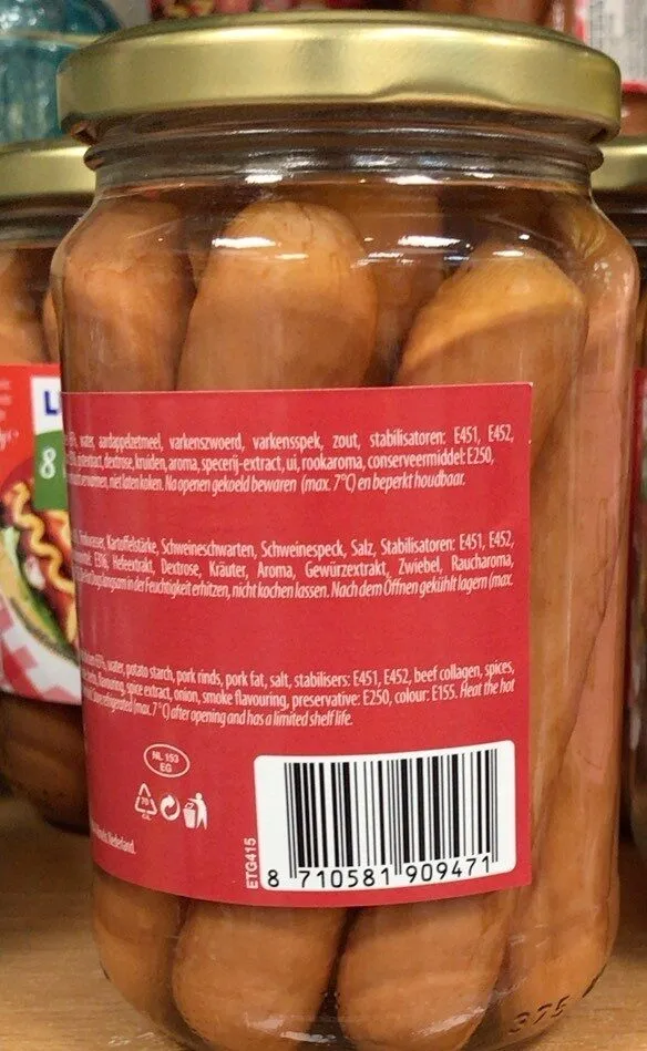 8 hotdogs